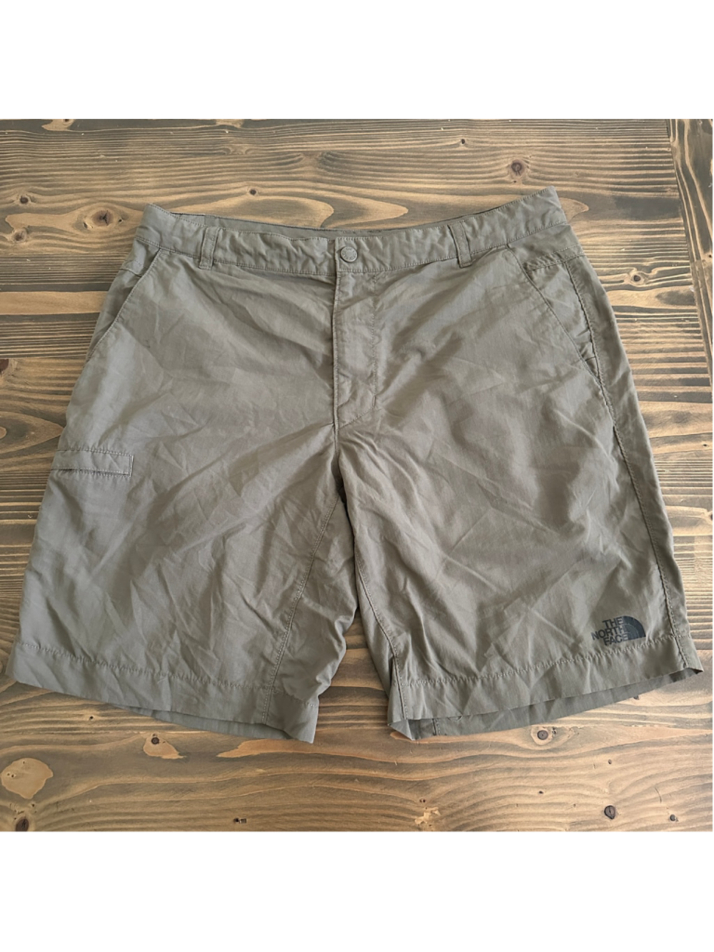 Men's The North Face Shorts Size 36 Gray Flat Front Nylon Hiking Outdoor